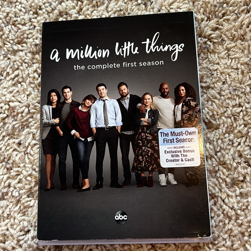 LIKE NEW (opened) “A Million Little Things” First Season collection w/slipcover!
